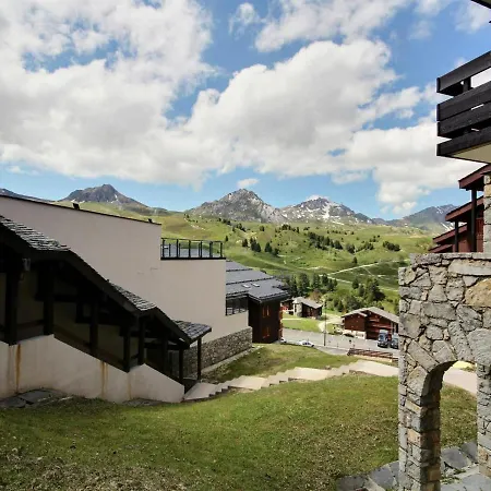 Apartment Chaleureux, 4 Pers, Balcon, Vue Montagnes, Pres Des Pistes, - Fr-1-455-184